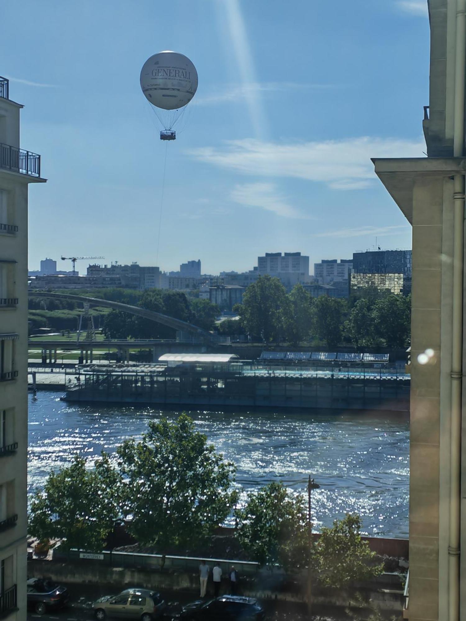 Апартаменты View Sur La Seine Париж Экстерьер фото