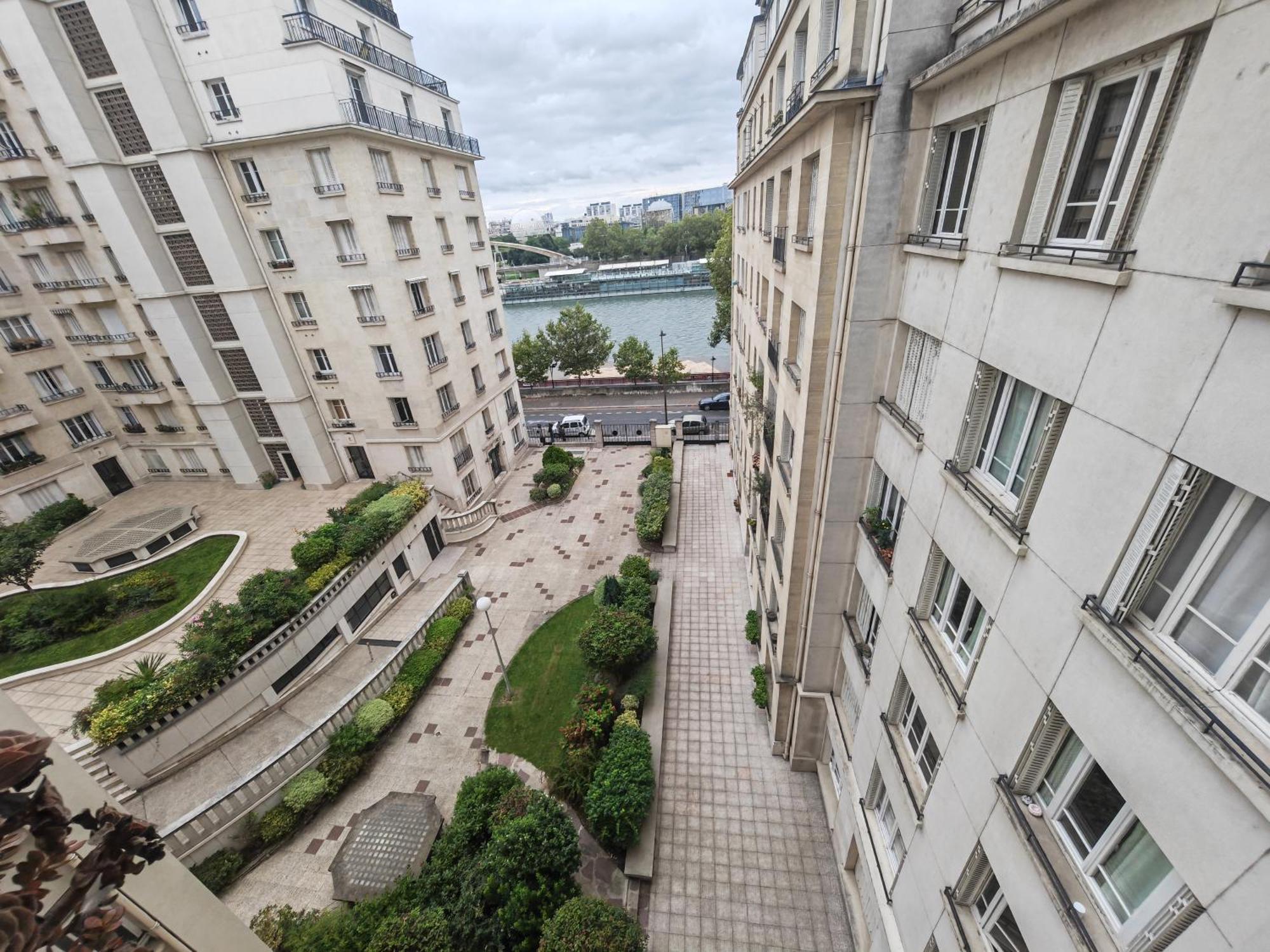 Апартаменты View Sur La Seine Париж Экстерьер фото